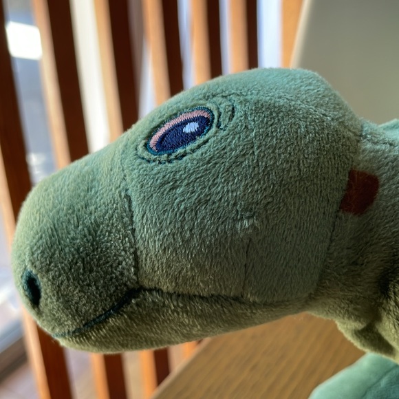 IKEA Soft Plush Stegosaurus Dinosaur 20" & 2 Dinosaur Skeleton Excavation Kits - Picture 3 of 11